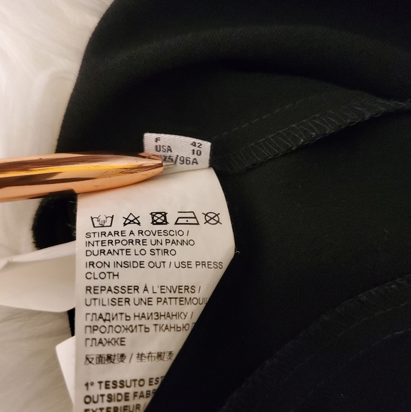 PINKO BLACK RUFFLE TANK TOP - Picture 10 of 10